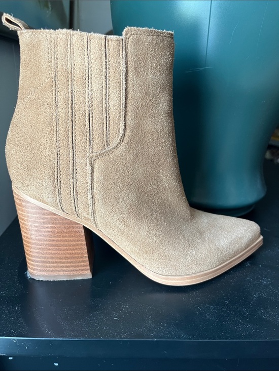 Marc Fisher Shoes - Marc fisher suede booties